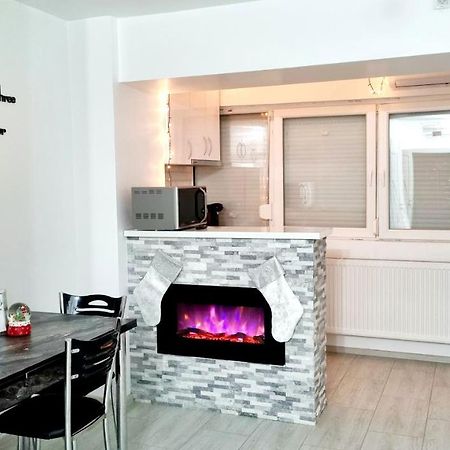 White Apartament, Brăila Kültér fotó
