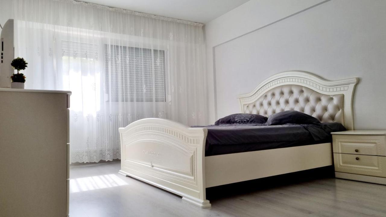 White Apartament, Brăila Kültér fotó